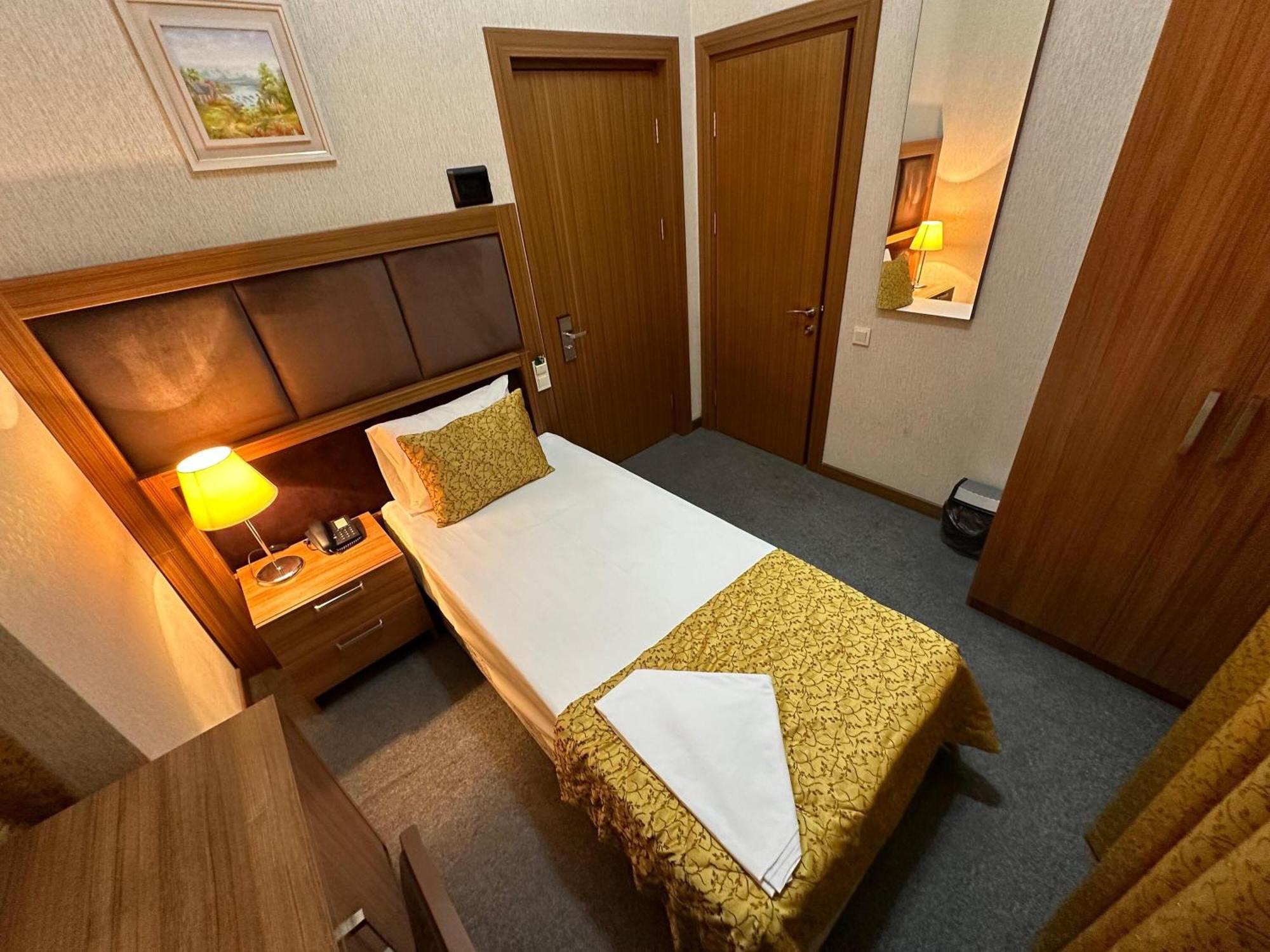 Turkiye Hotel Baku Szoba fotó